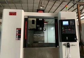 工厂转型赔本出售二手[乔峰V-8立式加工中心]