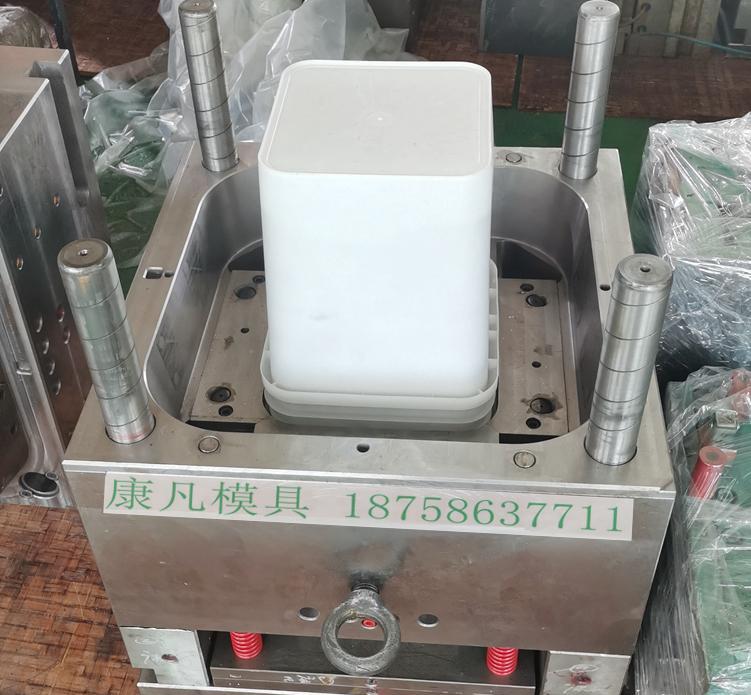 浙江注塑机模具 大型塑料模具 - 4