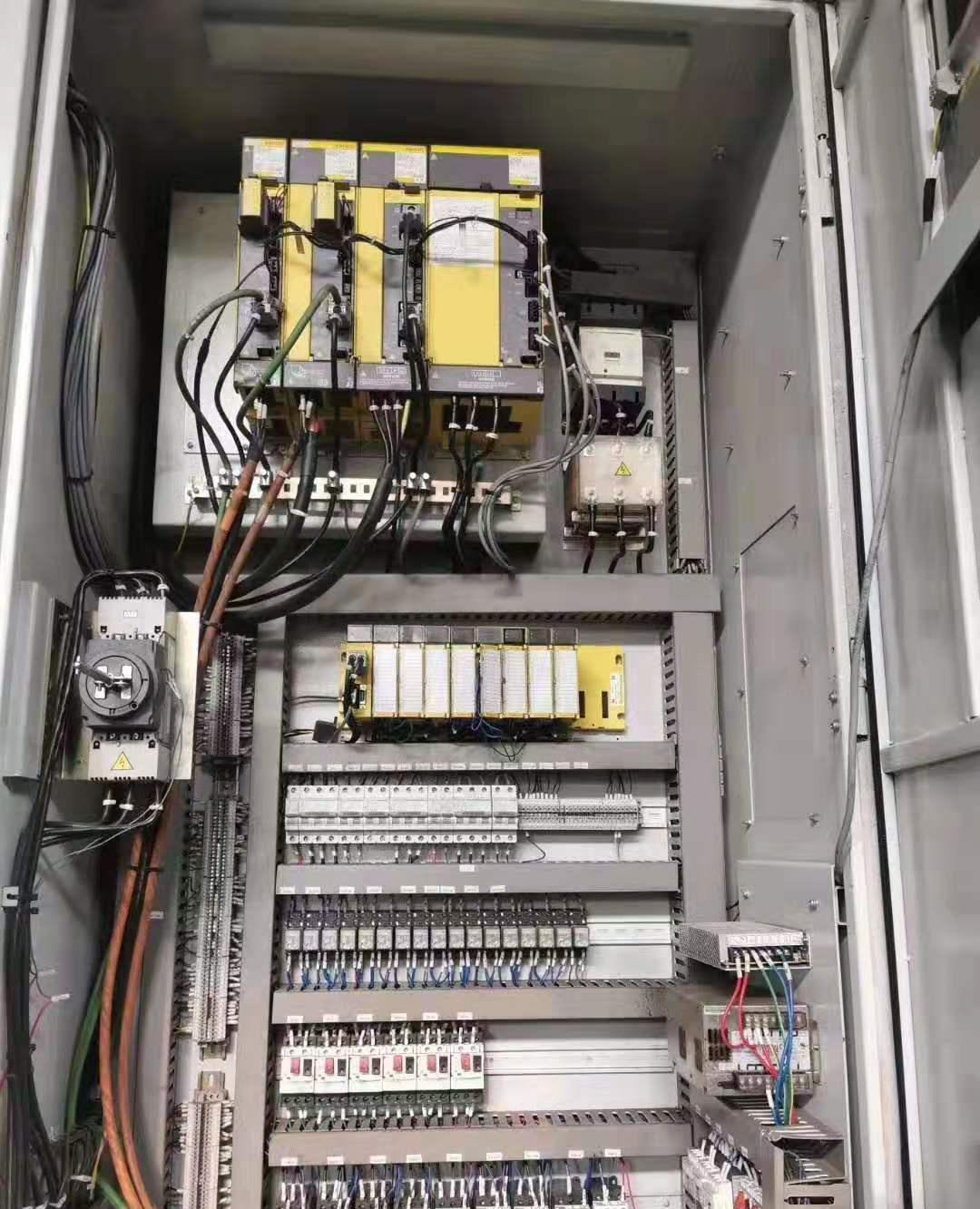 闲置不用赔本出售二手{海天HTM-HU500卧式加工中心} - 2