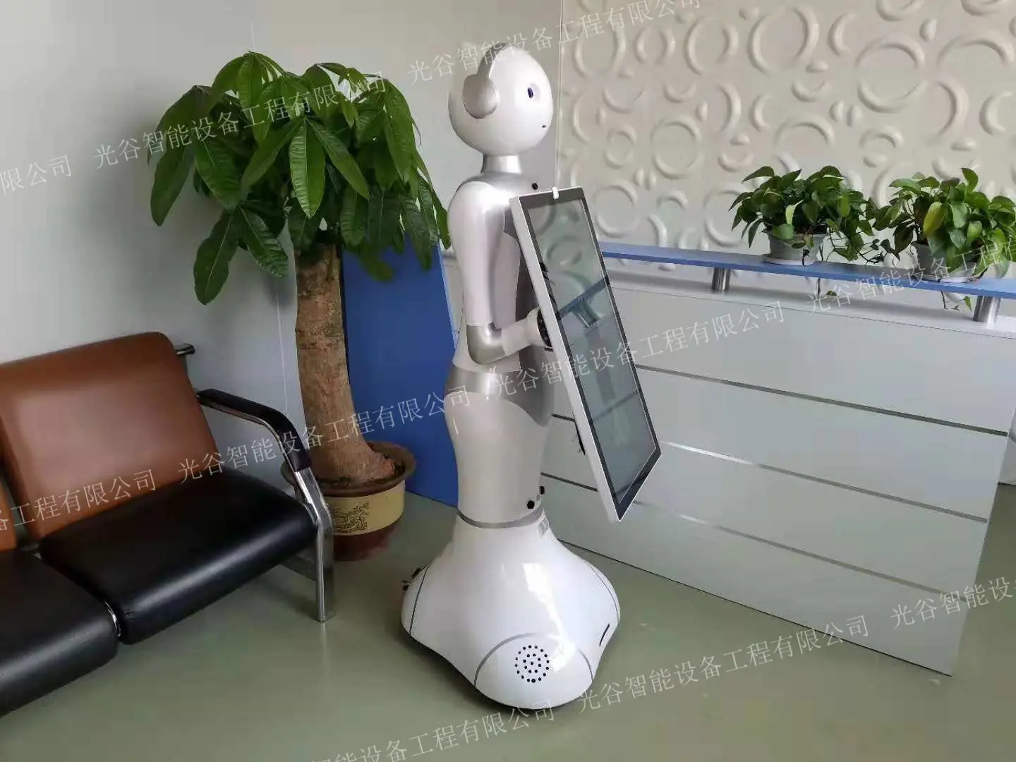 禁毒机器人--- 光谷 - 2