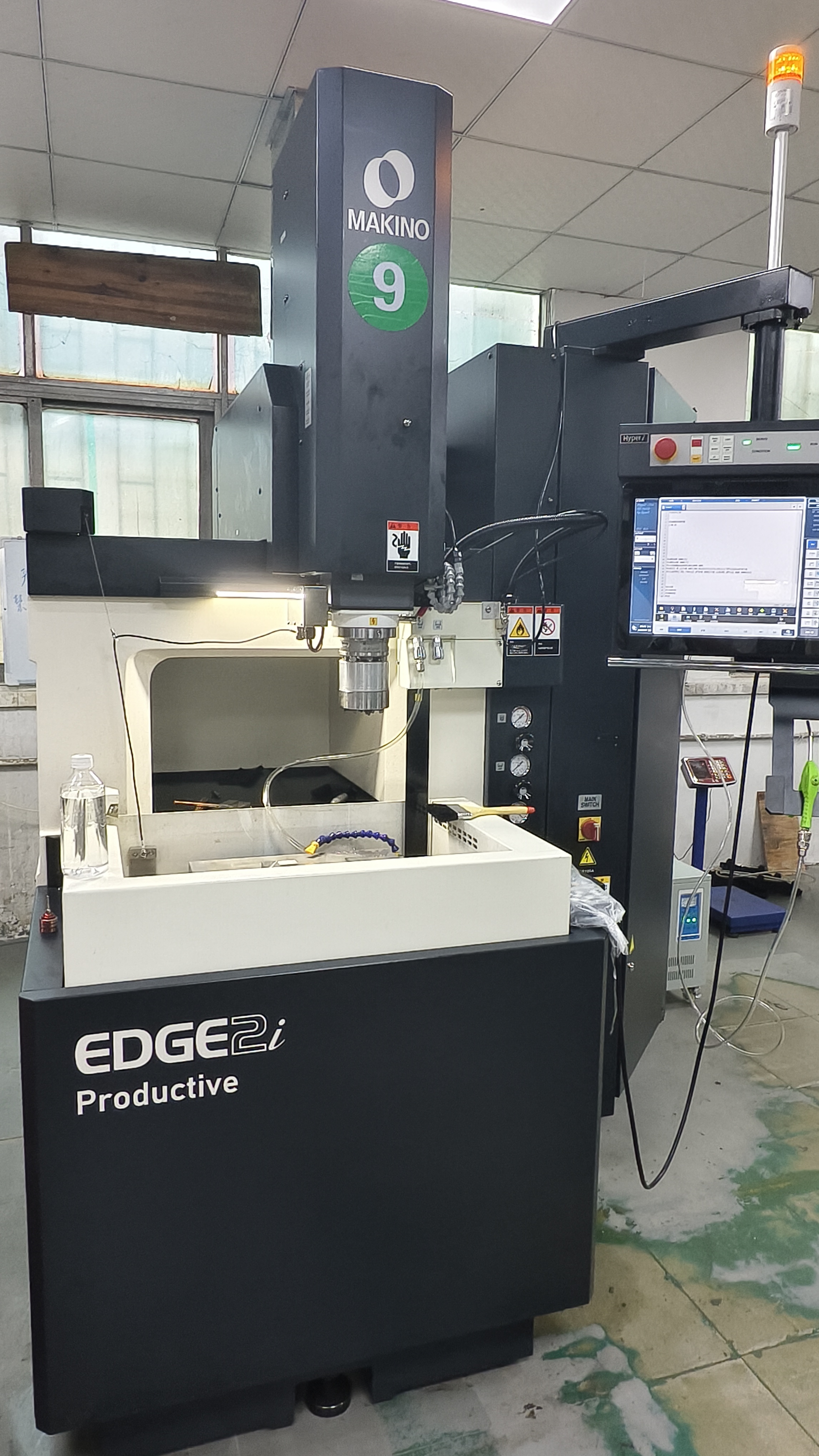 东莞精密模具工厂加工静密连接器塑胶模具7天交样非标定制各种高难度精密连接器模具及配件 - 3