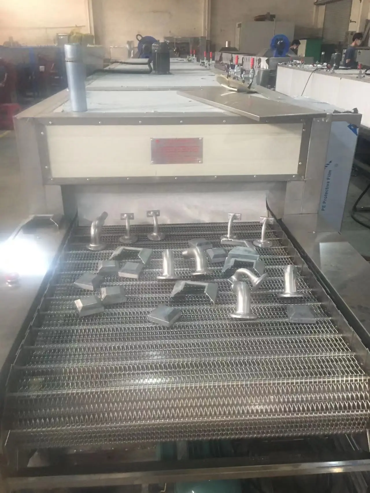 铜铸件除油污防锈防氧化清洗烘干机械 创伟达通过式超声波清洗设备