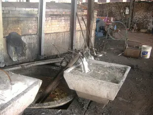出售大型地炉，除尘设备，铝合金坩埚炉 废铅还原炉 铅冶炼设备