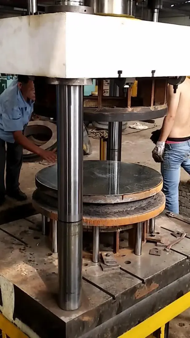 耐火砖液压成型机 离心重力铸造机 熔模铸造