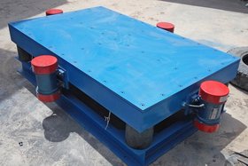 河南新乡厂家振动筛铸造砂粉末振虚台混凝土 三维平台专业定做