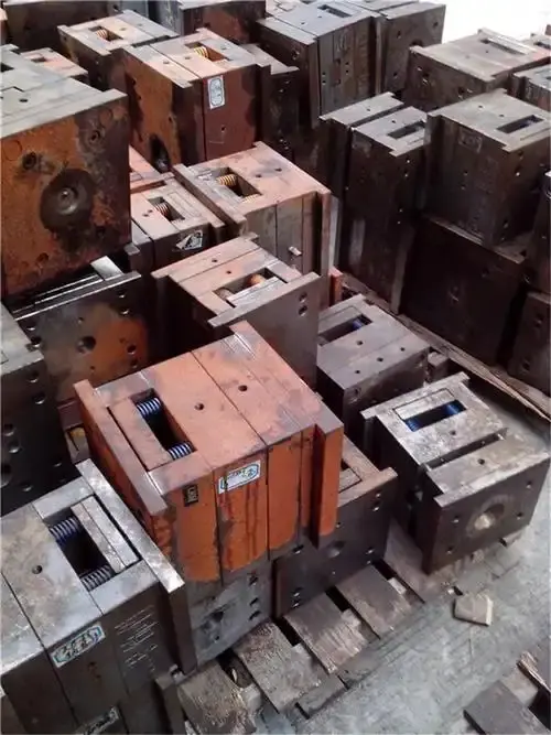 珠三角地区回收压铸模具冲压模具注塑模具二手模具销毁模具 - 3