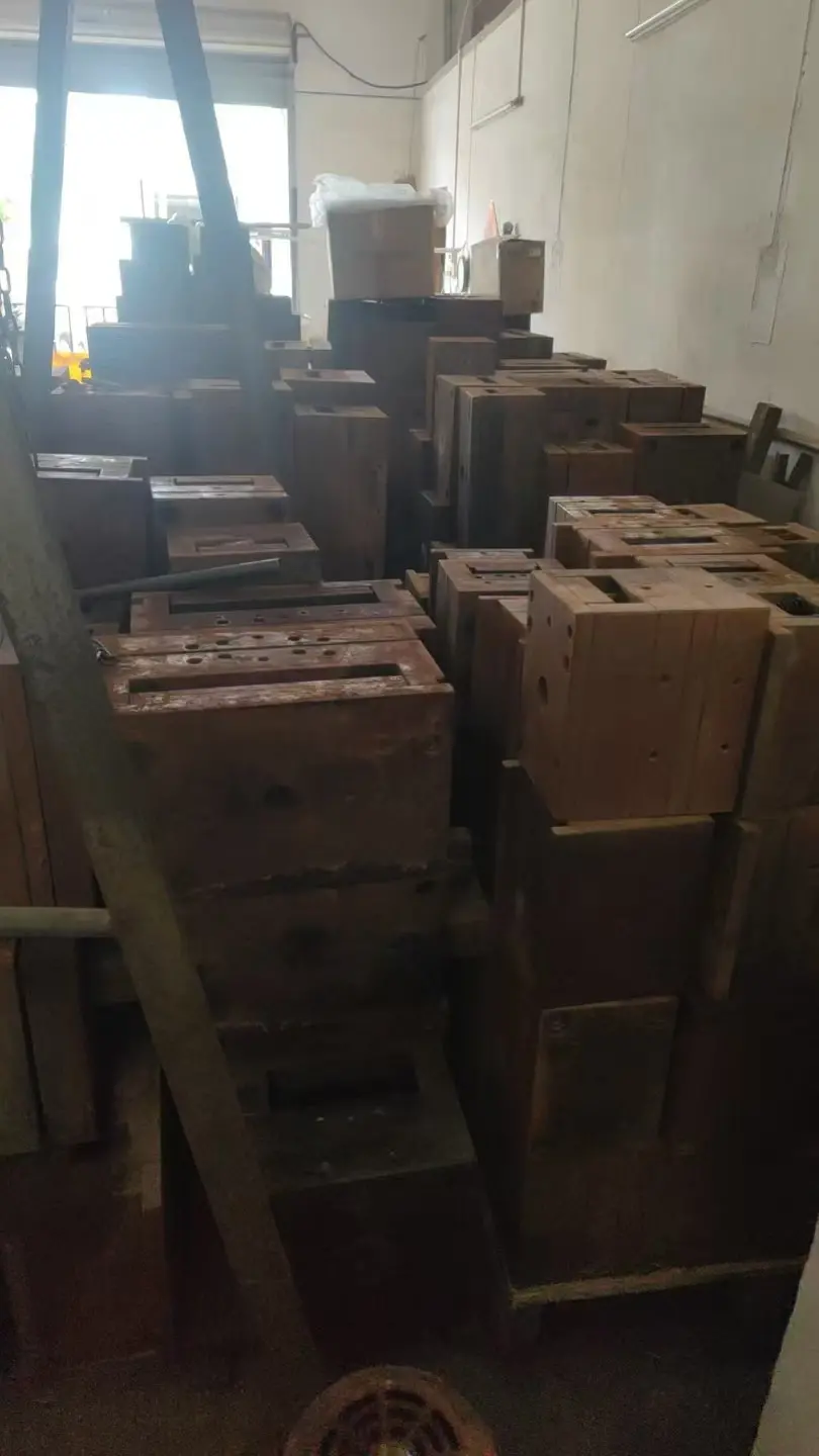 珠三角地区回收压铸模具冲压模具注塑模具二手模具销毁模具