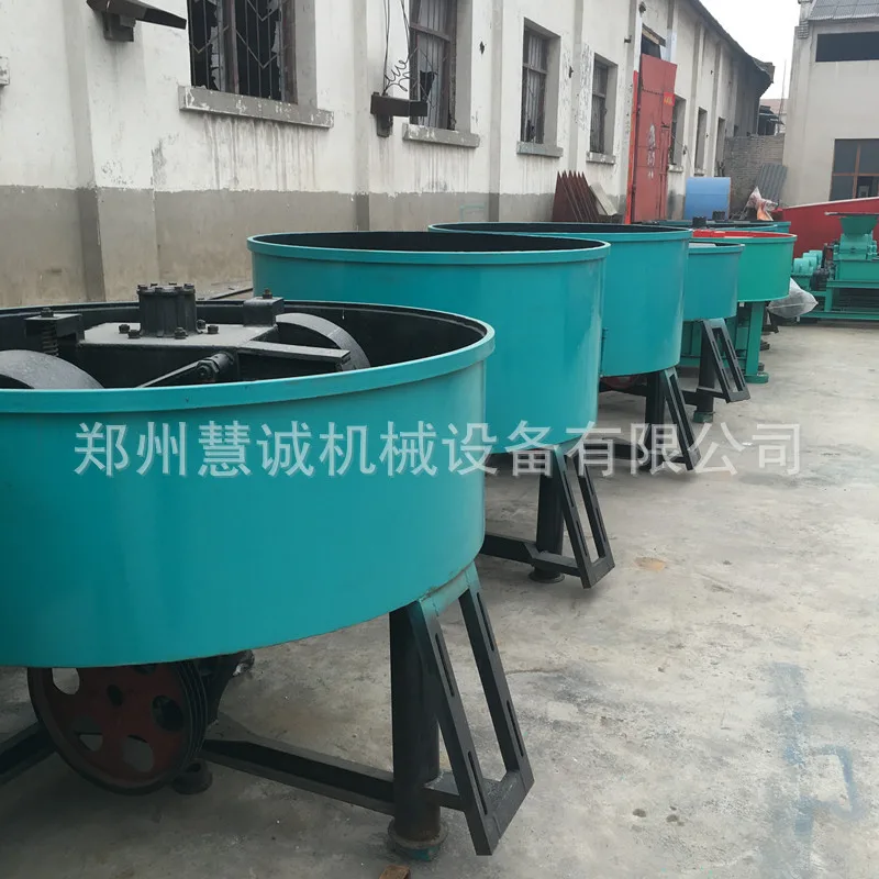 大型圆盘耐火泥轮碾搅拌机750型湿式石灰粉混砂机煤矸石轮碾机(郑州慧诚机械设备有限公司)